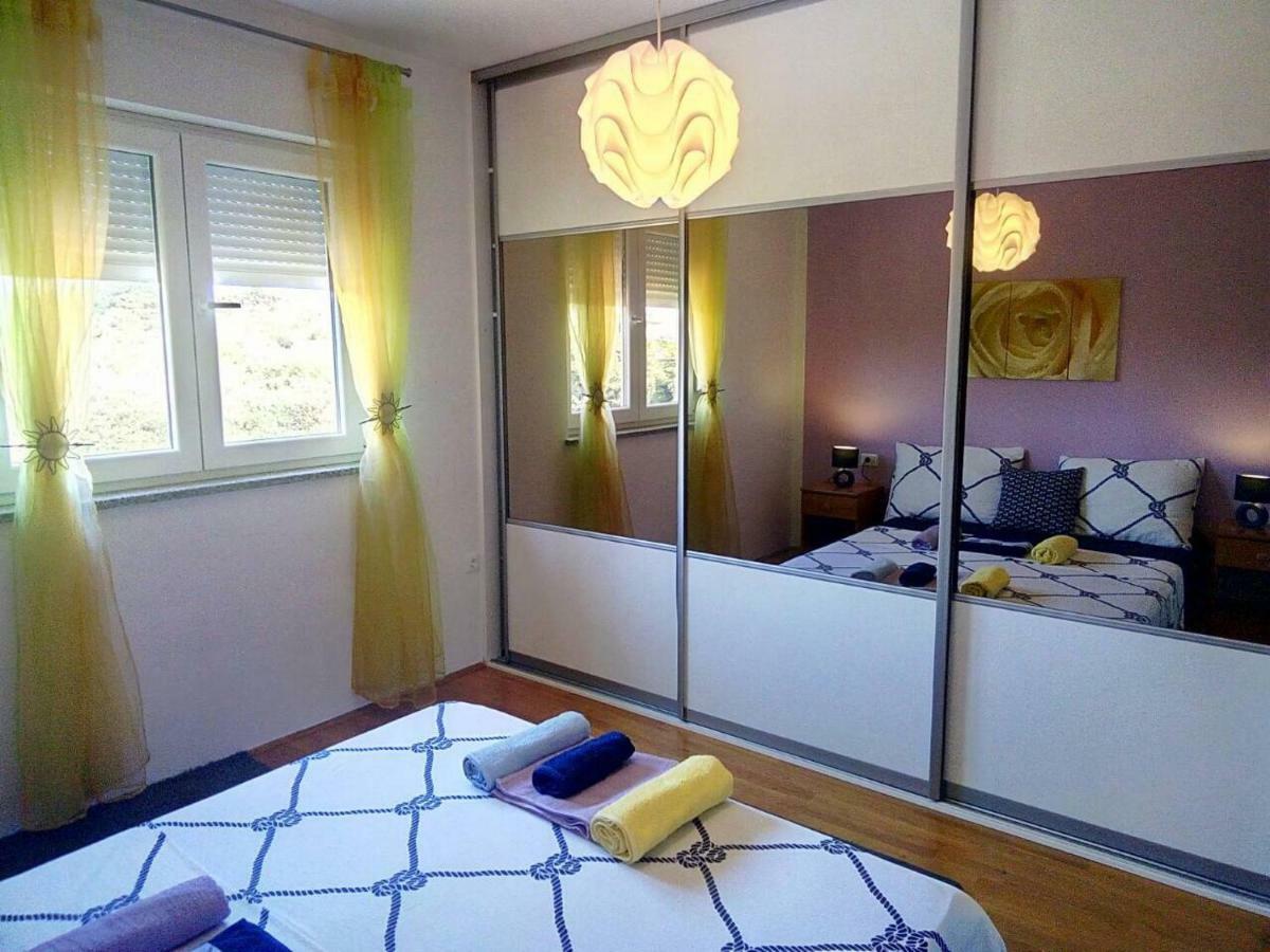 App Sailboat Near City Center And Beach Apartment