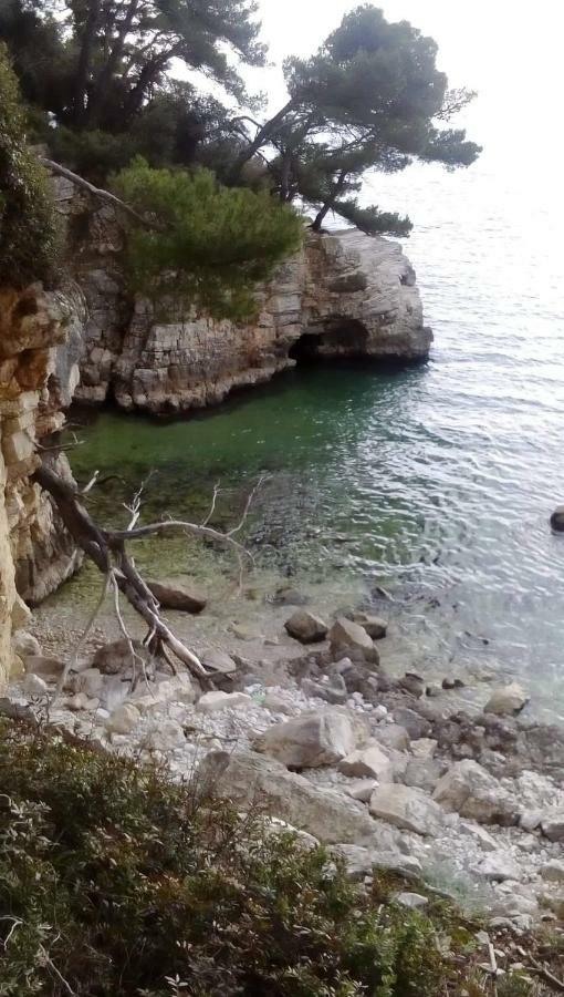 App Sailboat Near City Center And Beach * Pula